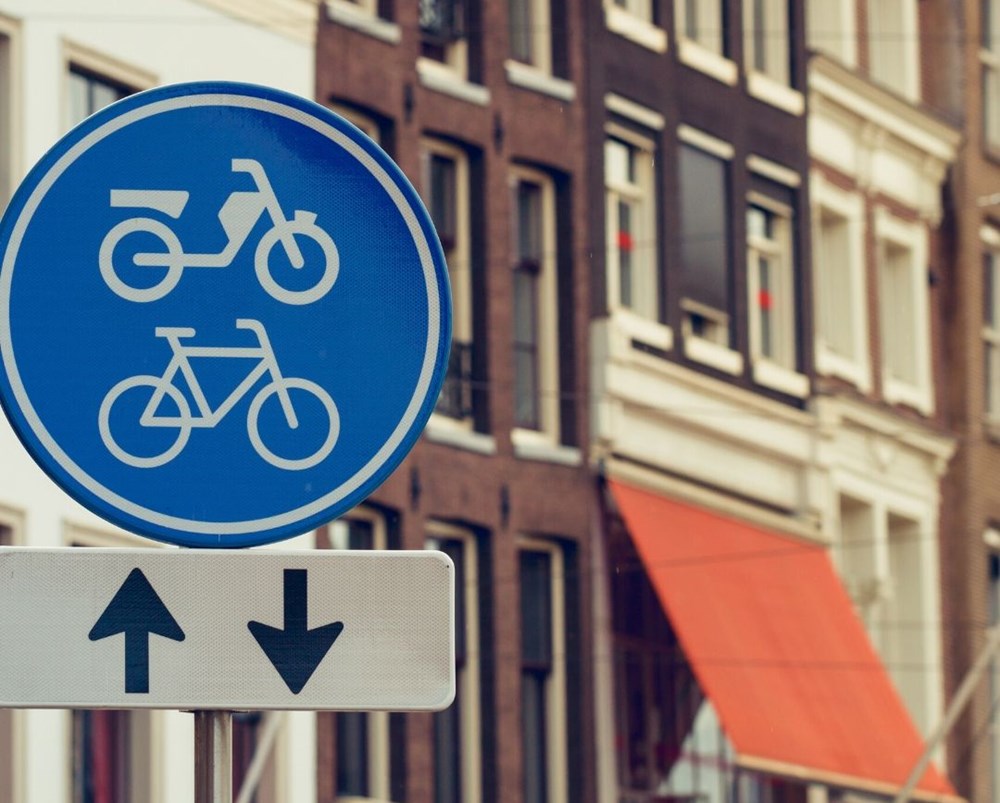 Road rules in the Netherlands